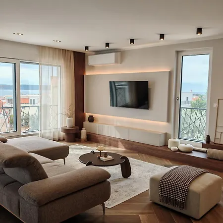 Apartment Mare Vista Rooftop Penthouse Sea View & Private Jacuzzi