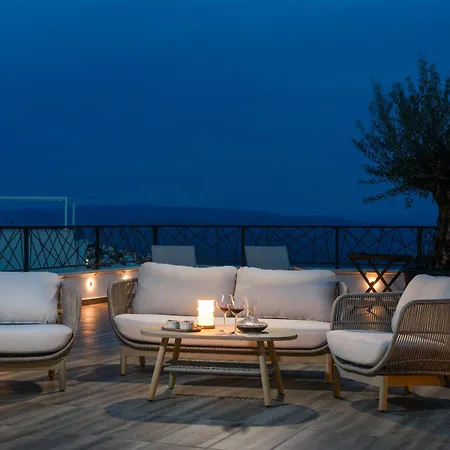 Mare Vista Rooftop Penthouse Sea View & Private Jacuzzi Apartment Trogir