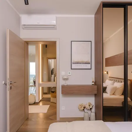 Mare Vista Rooftop Penthouse Sea View & Private Jacuzzi