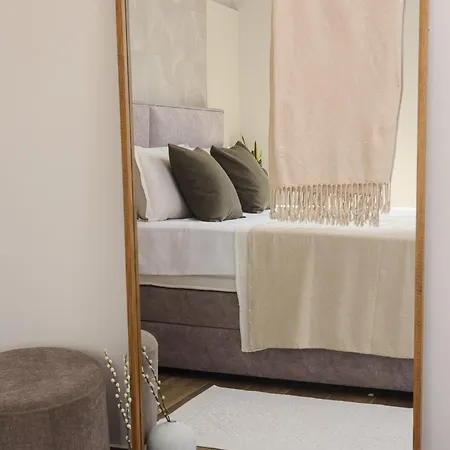Mare Vista Rooftop Penthouse Sea View & Private Jacuzzi Apartment