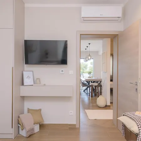 Mare Vista Rooftop Penthouse Sea View & Private Jacuzzi